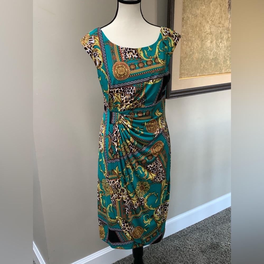 Beautiful, most forgiving dress! EUC